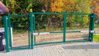 /album/fotogalerie/kridlova-brana-lakovana-vypln-systemove-pletivo-s-pohony-bft-phobos-jpg/